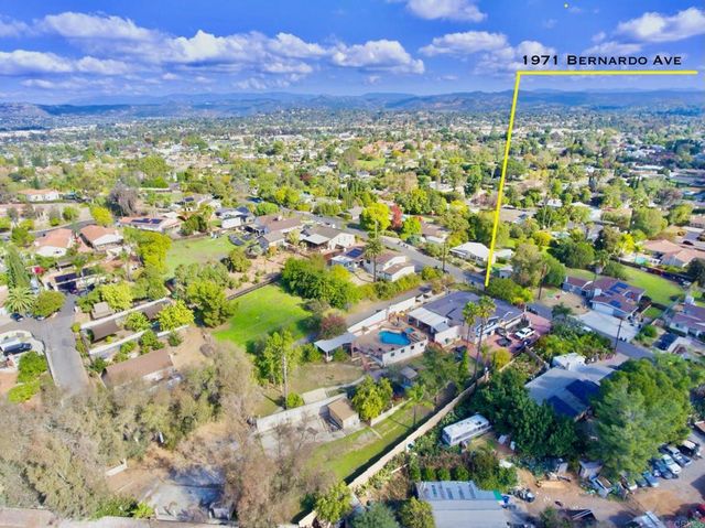 $1,100,000 | 1971 Bernardo Avenue, Escondido, CA 92025