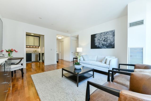 $965,000 | 500 Atlantic Avenue, Unit 16Q, Boston, MA 02210