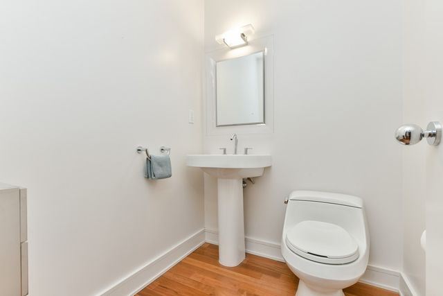 $965,000 | 500 Atlantic Avenue, Unit 16Q, Boston, MA 02210