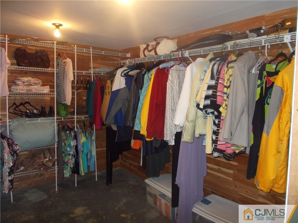 78 Alexander Street Edison, NJ 08820 - Photo 11 of 13 Gallery Image 11