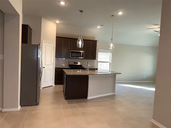 $2,500 | 31965 Retama Rnch Drive, Spring, TX 77386