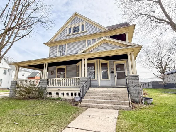 $155,000 | 306 North Orange Street, Albion, IN 46701