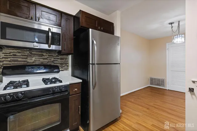 $2,450 | 828 Waterford Drive, Edison, NJ 08817