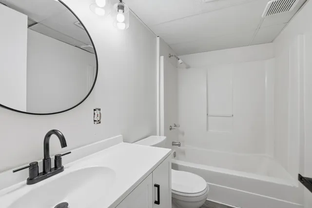 $395,000 | 3101 McKnight Road North, St. Paul, MN 55109