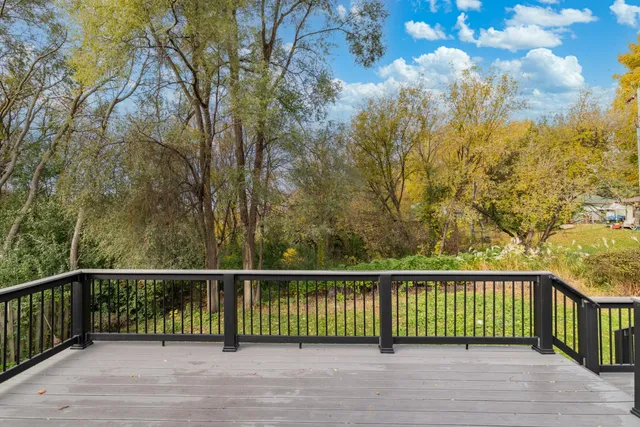 $395,000 | 3101 McKnight Road North, St. Paul, MN 55109