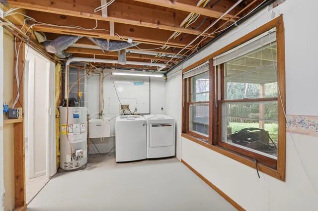 $385,000 | 3101 McKnight Road North, Maplewood, MN 55109