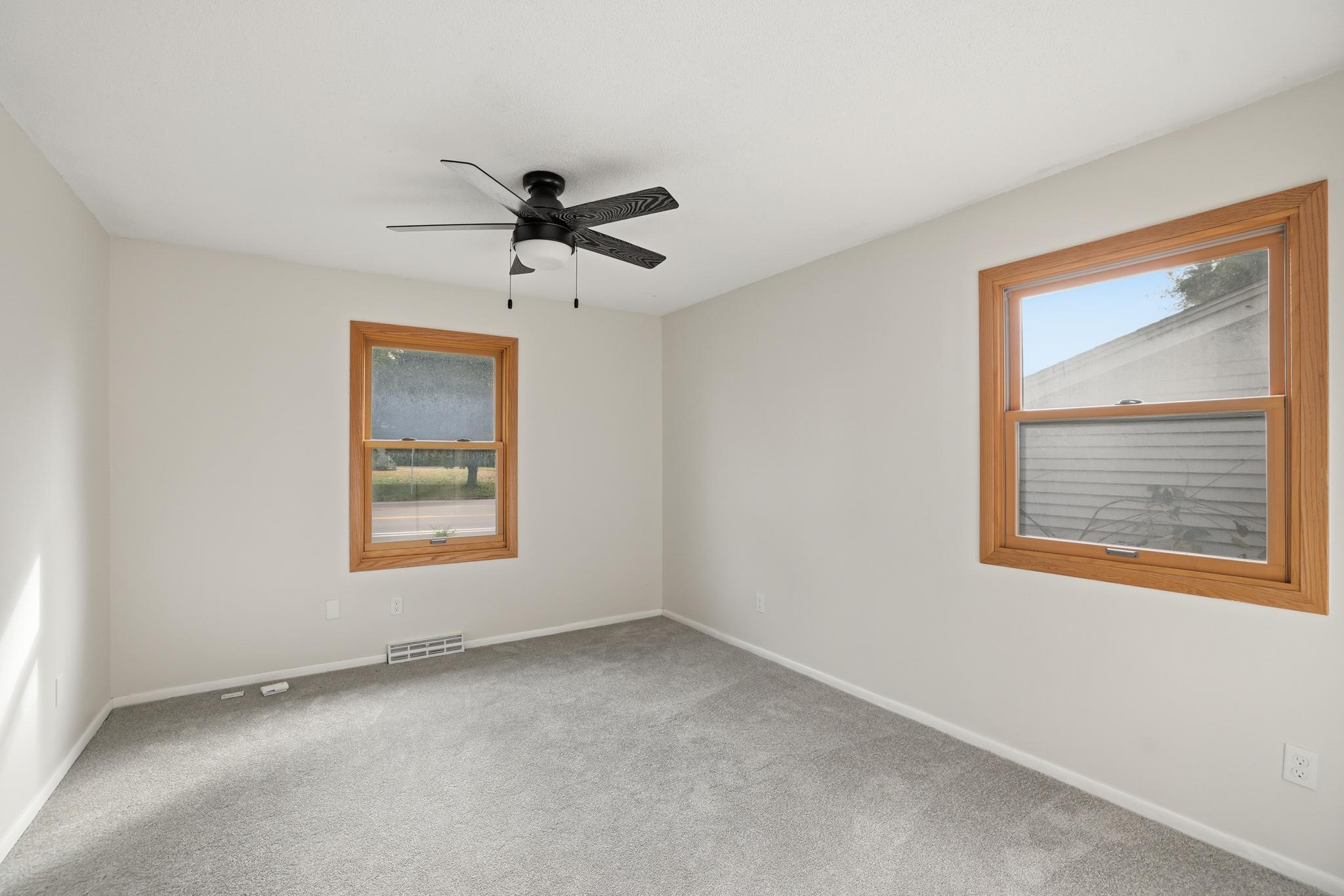 3101 McKnight Road North Maplewood, MN 55109 - Photo 9 of 19