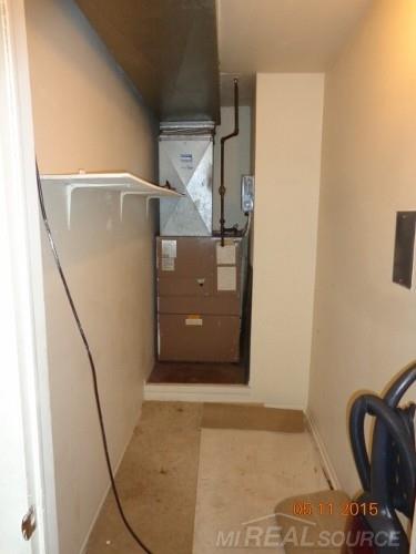 4973 East 10 Mile Road, Unit 14 Warren, MI 48091 - Photo 14 of 17 31248289-13.JPG