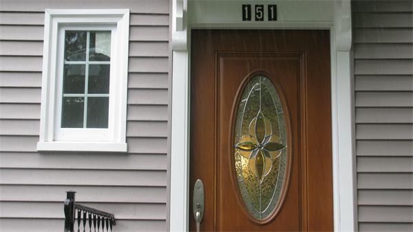 151 Shawmut Street Springfield, MA 01108 - Photo 3 of 12 a close view of door lock