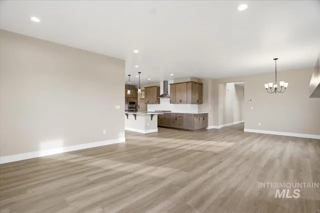 $689,990 | 6050 North Torva Avenue, Meridian, ID 83646