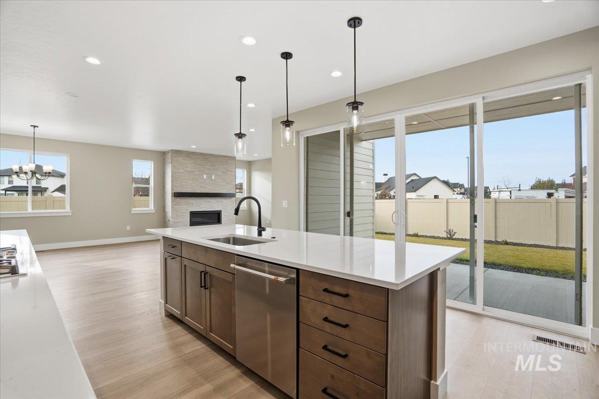 6050 North Torva Avenue Meridian, ID 83646 - Photo 16 of 44