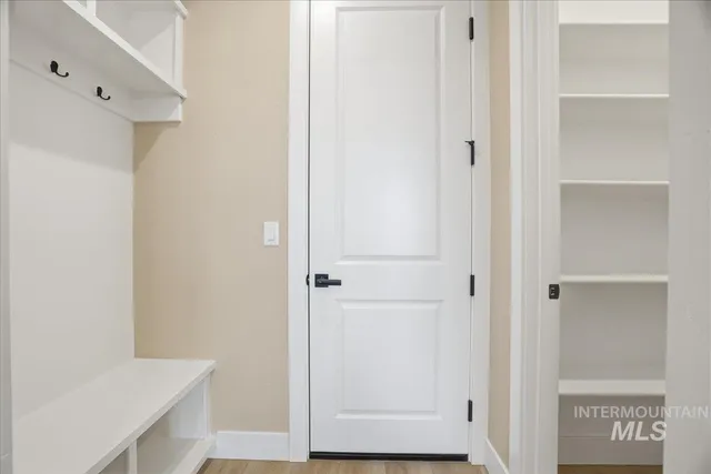 $689,990 | 6050 North Torva Avenue, Meridian, ID 83646