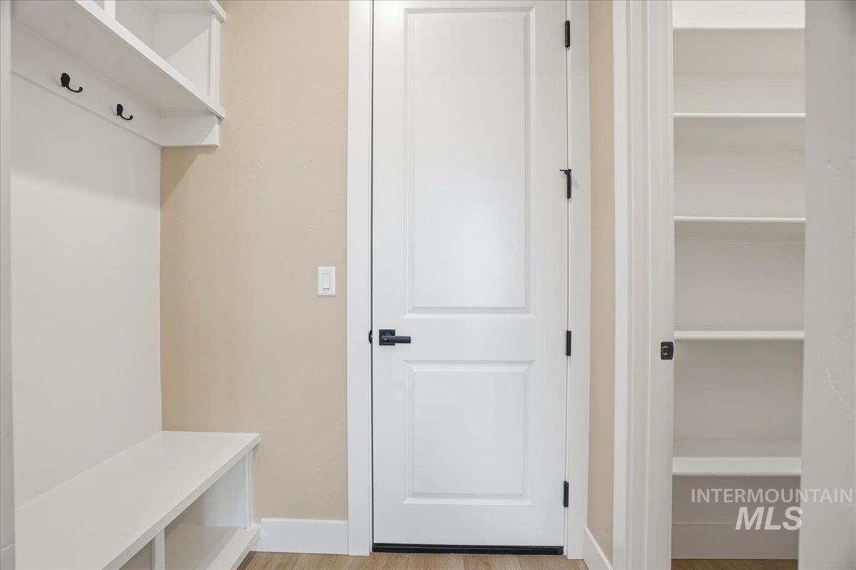 6050 North Torva Avenue Meridian, ID 83646 - Photo 18 of 44