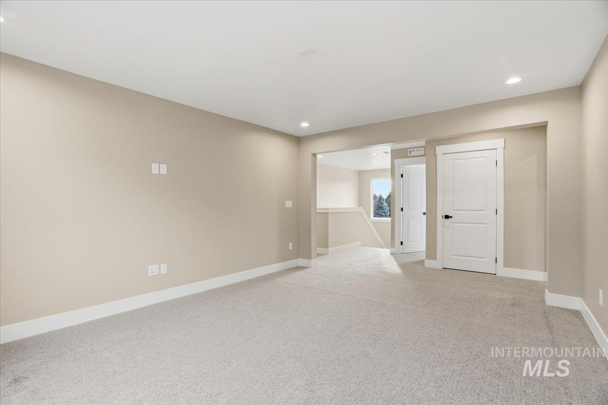 6050 North Torva Avenue Meridian, ID 83646 - Photo 20 of 44