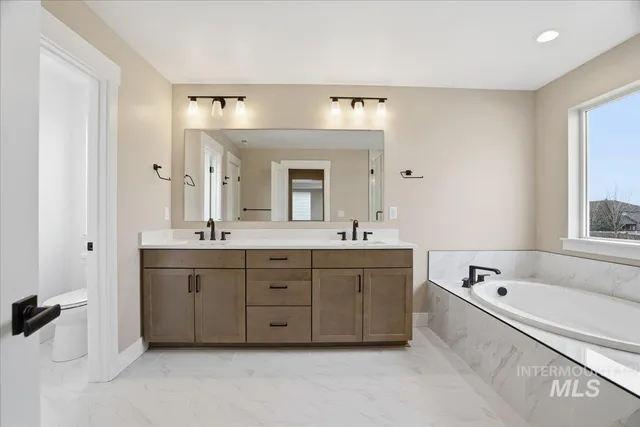 $689,990 | 6050 North Torva Avenue, Meridian, ID 83646