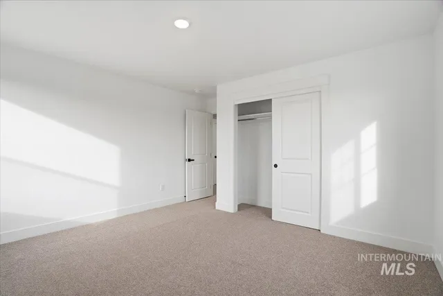 $689,990 | 6050 North Torva Avenue, Meridian, ID 83646