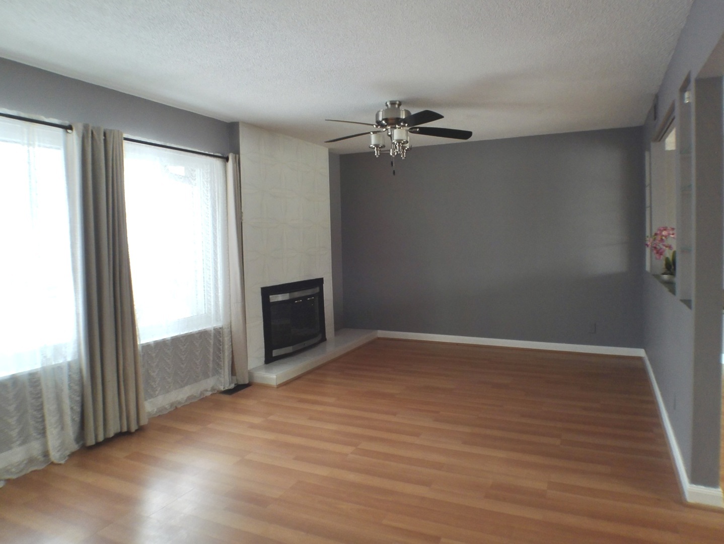 22 Honeybear Lane Romeoville, IL 60446 - Photo 3 of 23 Gallery Image 3