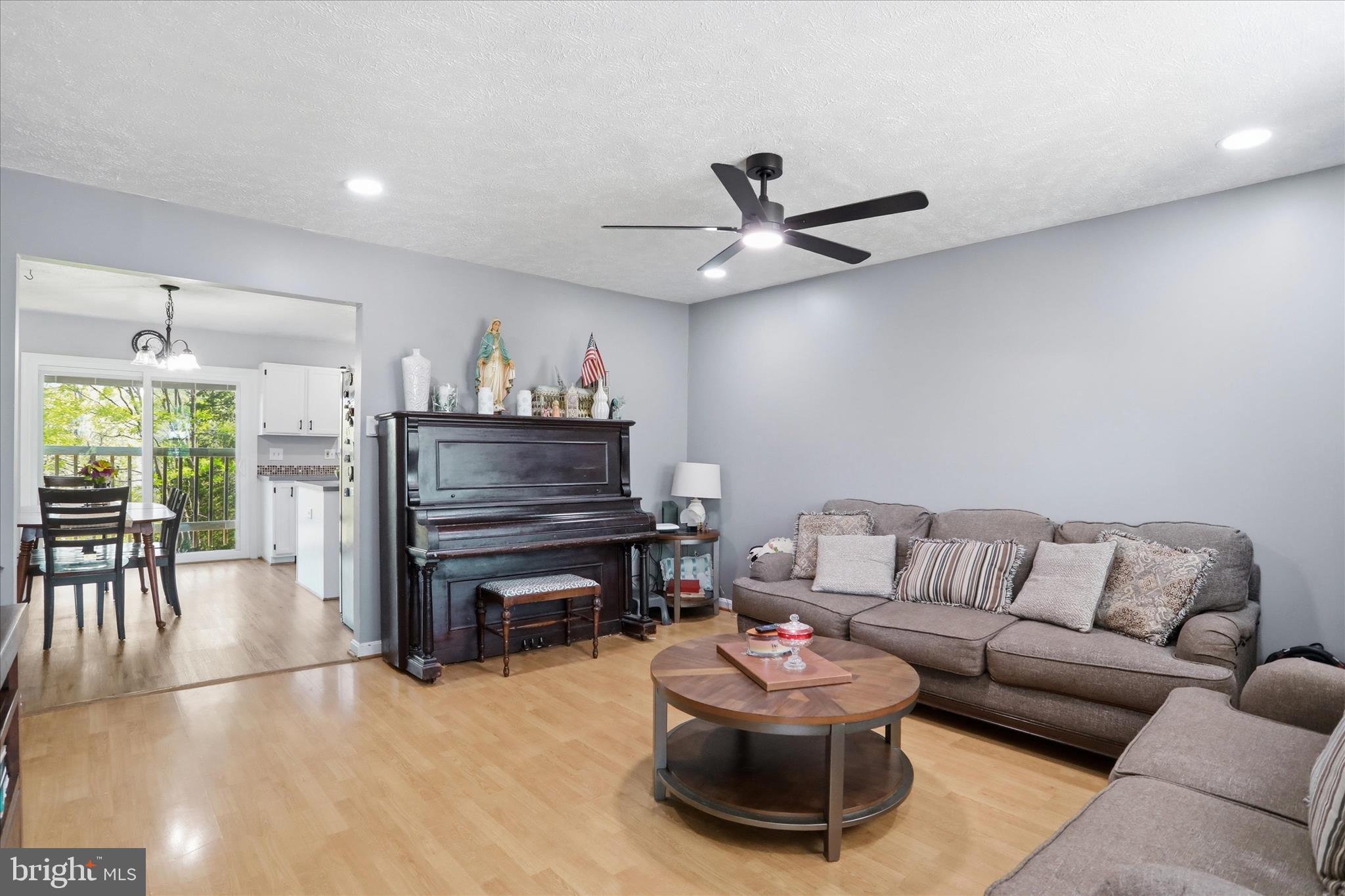 380 Granny Smith Road Linden, VA 22642 - Photo 4 of 31