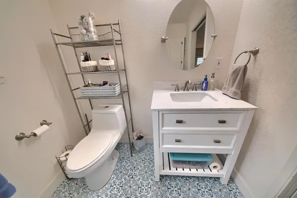 $525,000 | 3904 Dragoo Park Drive, Modesto, CA 95356