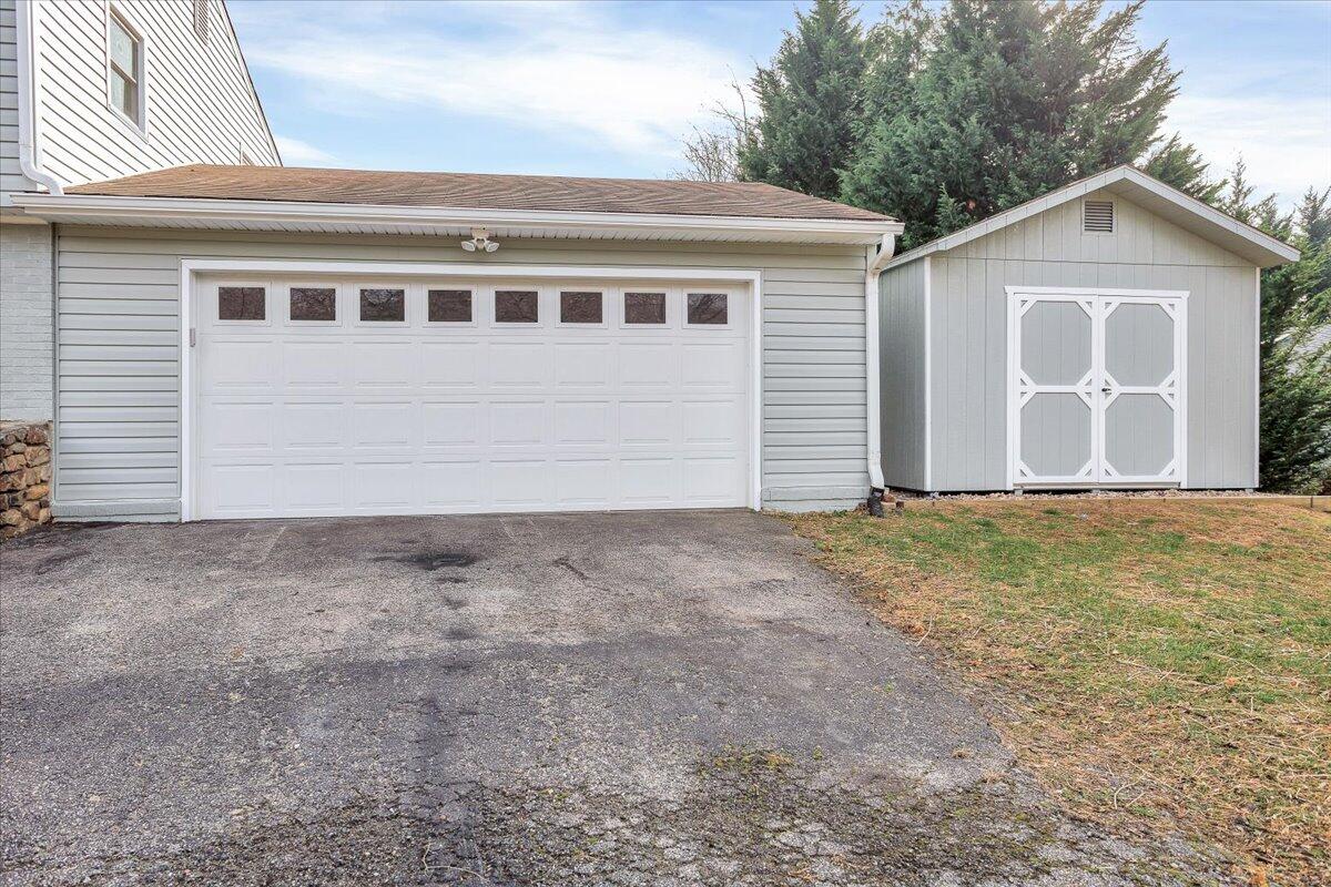 6540 Forest View Road Roanoke, VA 24018 - Photo 43 of 44 Garage and shed