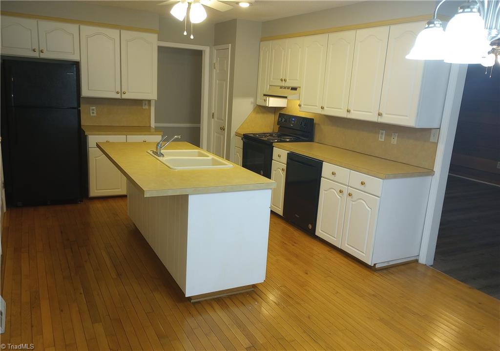 511 Stratford Road Lexington, NC 27292 - Photo 4 of 11