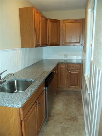 2 Tunis Road Worcester, MA 01606 - Photo 4 of 16 Gallery Image 4