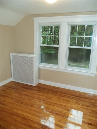 2 Tunis Road Worcester, MA 01606 - Photo 10 of 16 Gallery Image 10