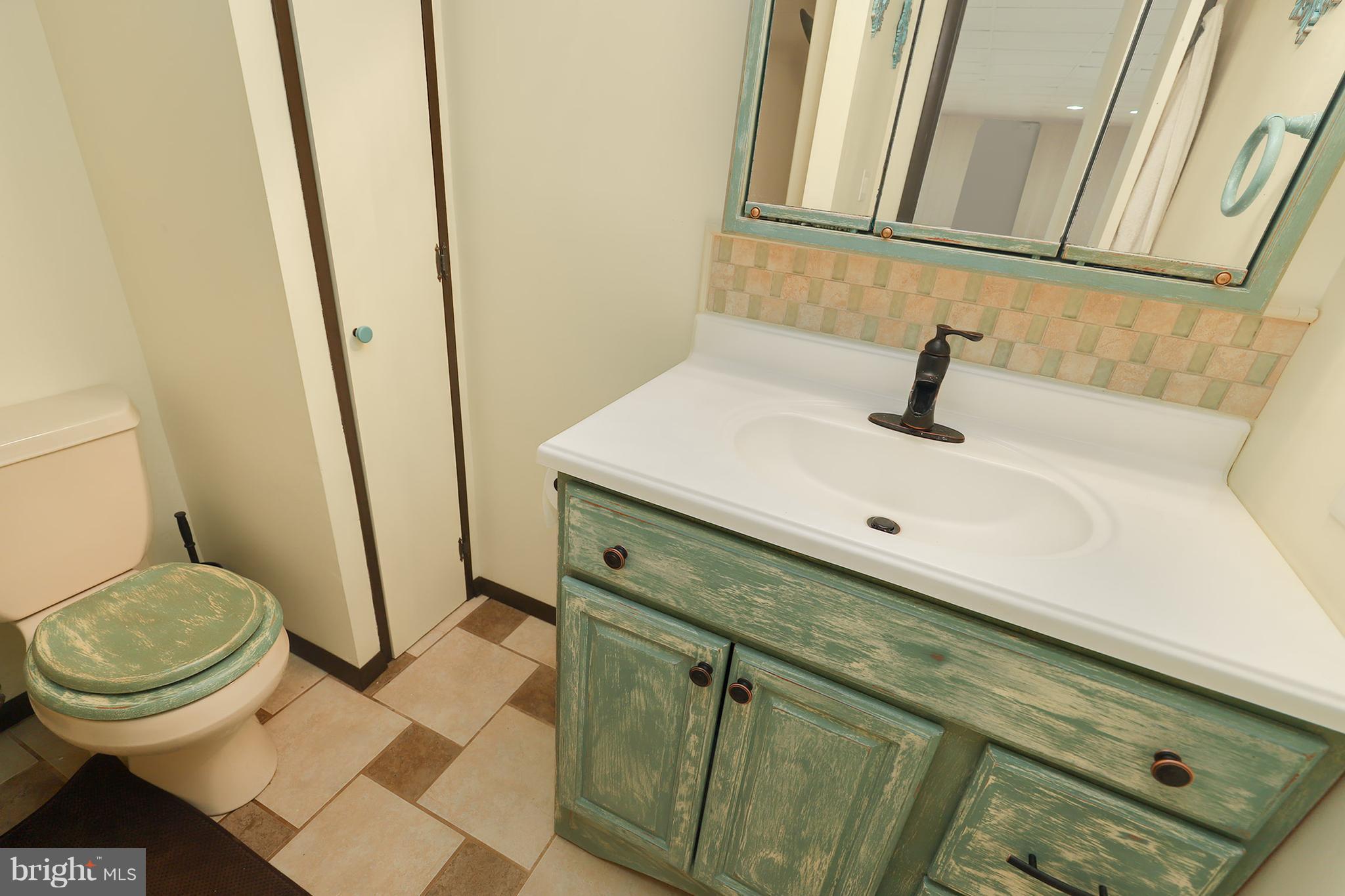 9910 Postwick Road Ellicott City, MD 21042 - Photo 22 of 30 Bath