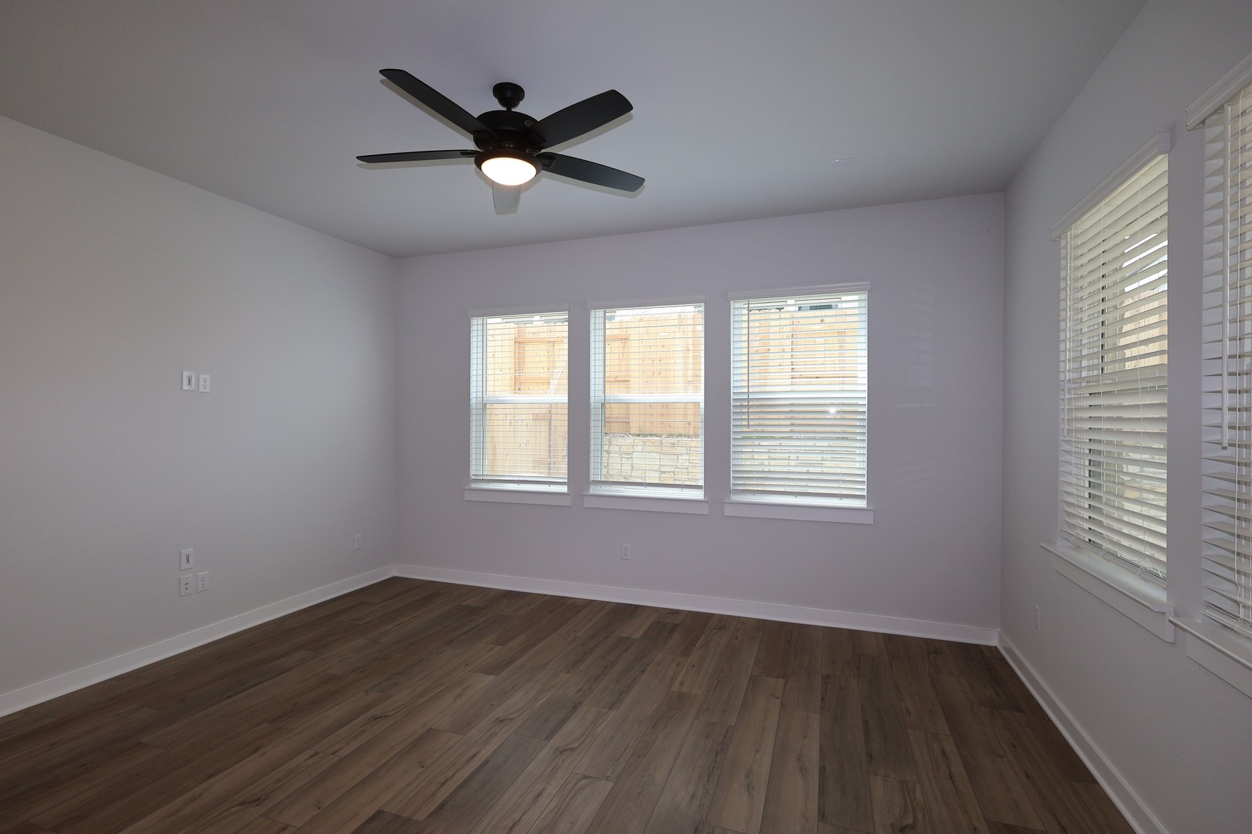 206 Marie Way Georgetown, TX 78626 - Photo 11 of 15