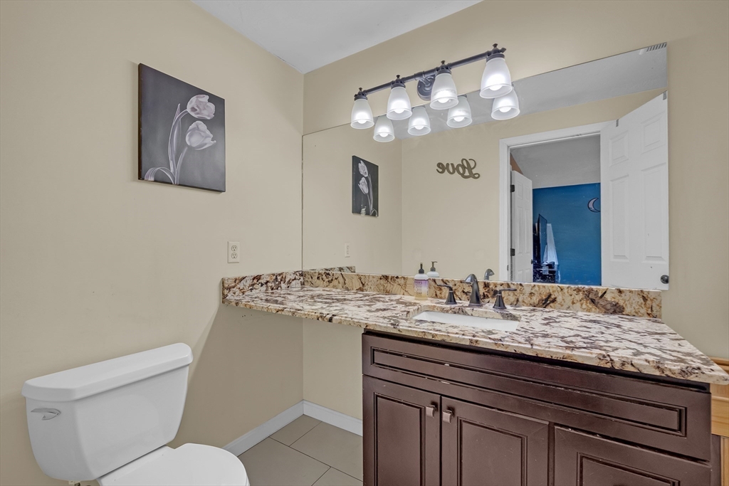 28 Southbridge Road, Unit 308 Charlton, MA 01507 - Photo 15 of 26