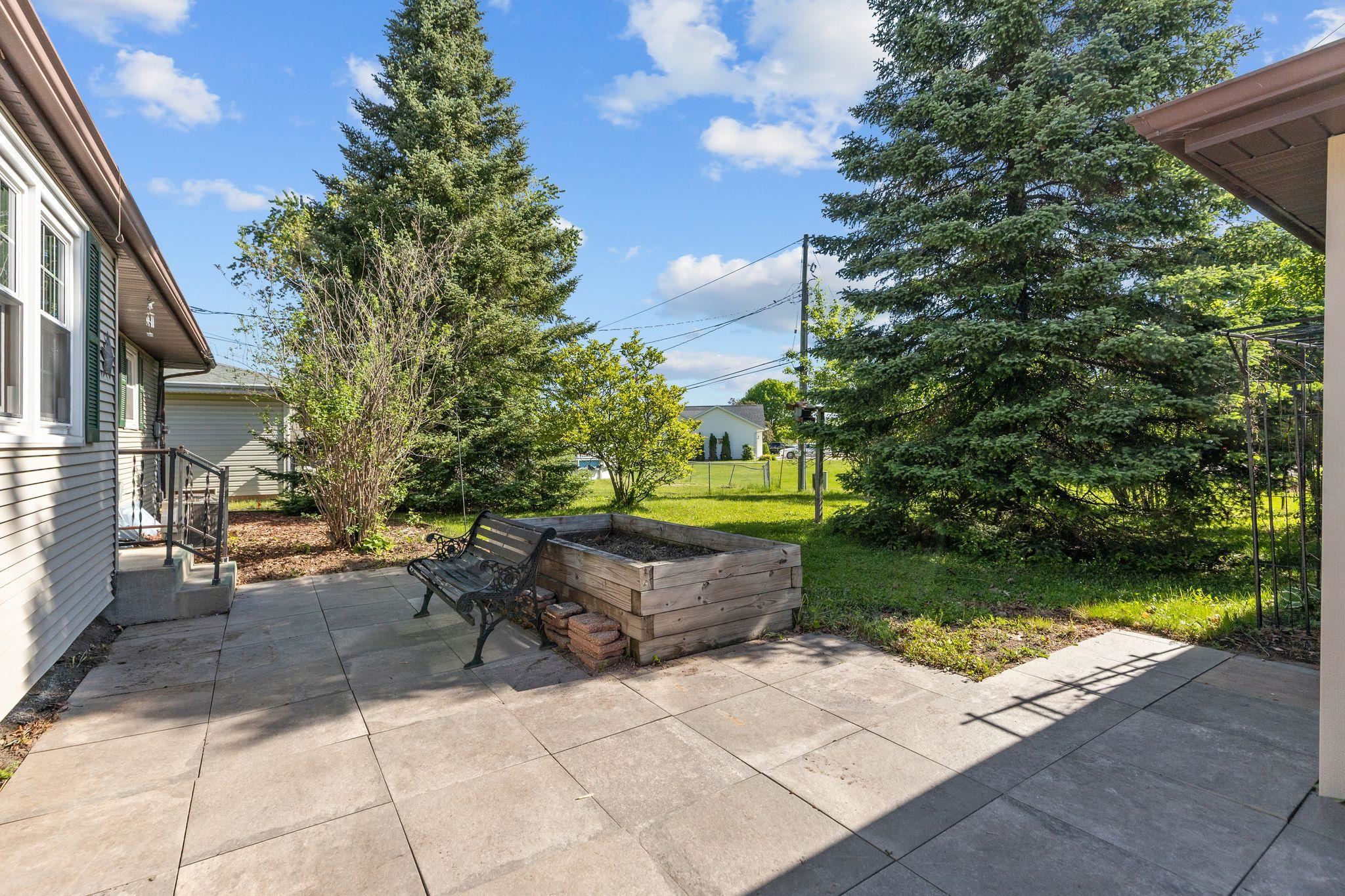 617 Marcella Avenue Combined Locks, WI 54113 - Photo 31 of 38