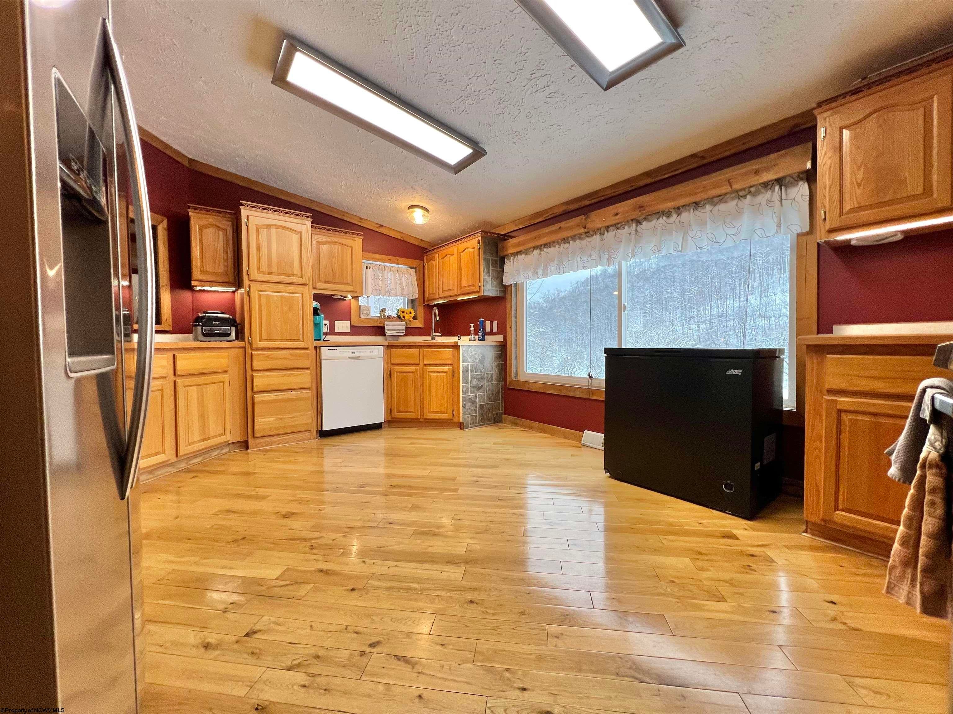 9467 Exchange Road Exchange, WV 26619 - Photo 10 of 50 Gallery Image 10