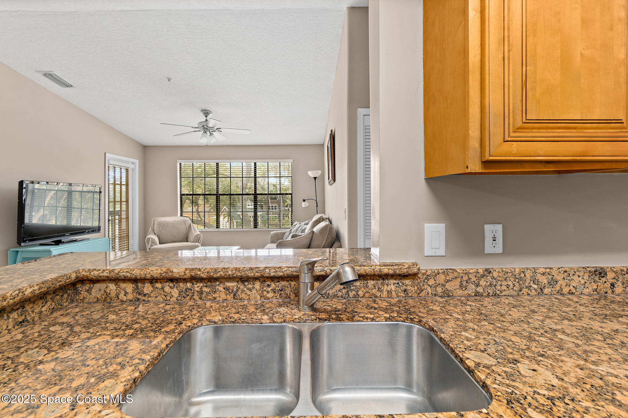 7667 North Wickham Road, Unit 222 Melbourne, FL 32940 - Photo 14 of 38 Kitchen