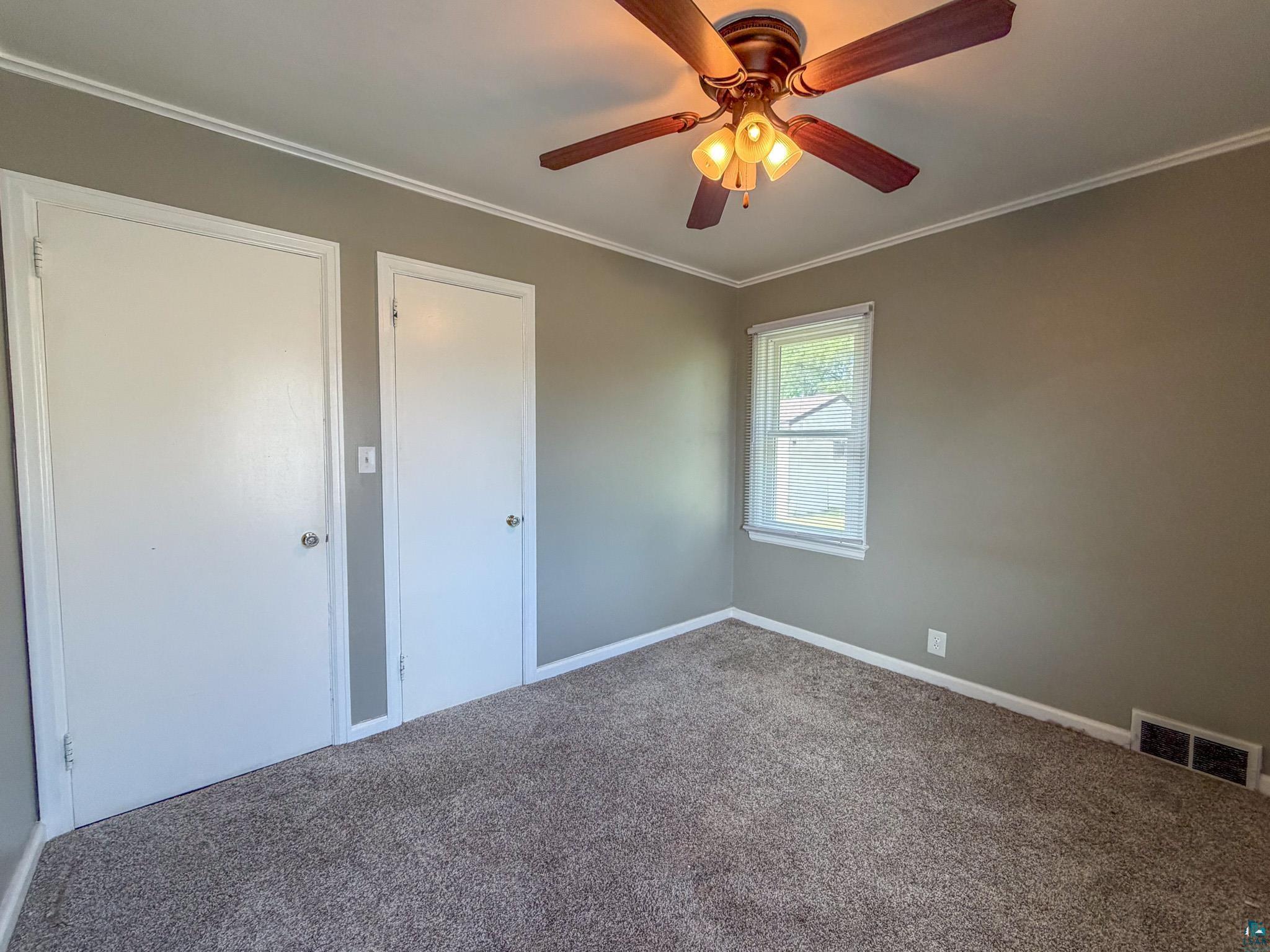 423 East 38th Street Hibbing, MN 55746 - Photo 8 of 38