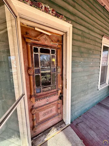 $80,000 | 315 Pierce Street, Maple Hill, KS 66507