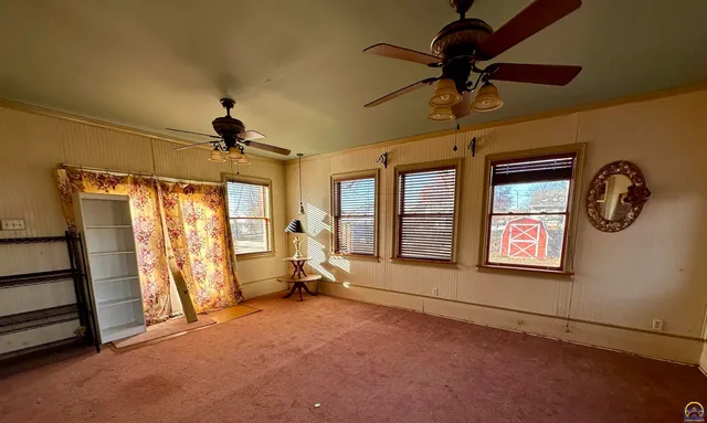 $80,000 | 315 Pierce Street, Maple Hill, KS 66507