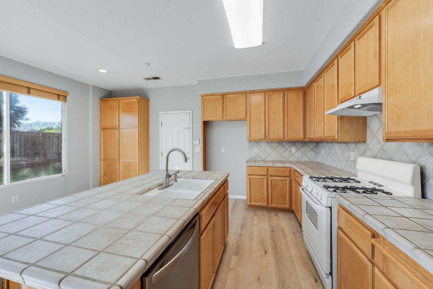 27 Tradition Way Brentwood, CA 94513 - Photo 21 of 39