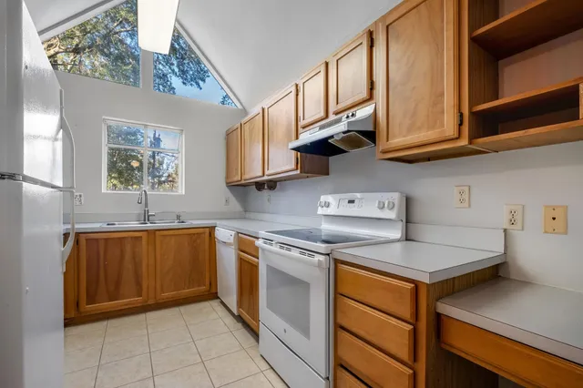 $160,000 | 1829 Nicklaus Drive, Unit B, Tallahassee, FL 32301