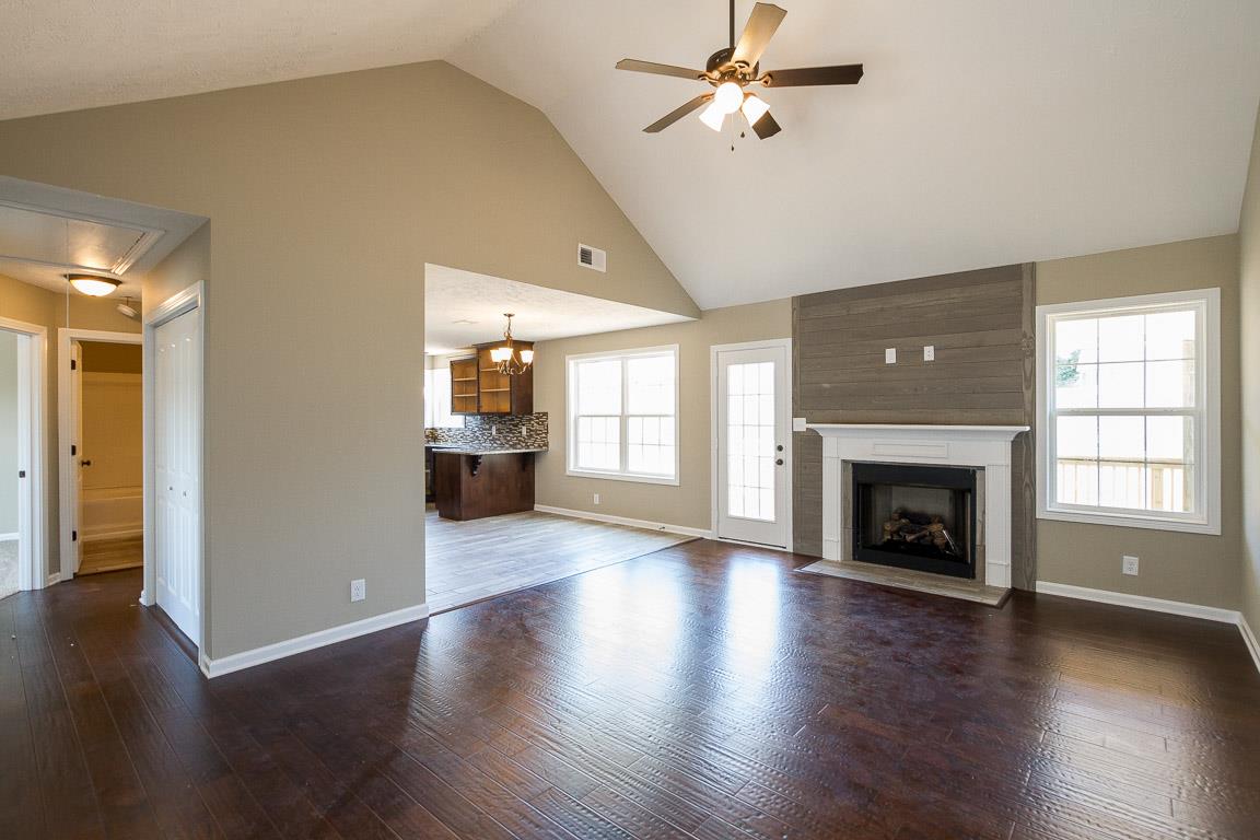 155 Rossview Road Clarksville, TN 37043 - Photo 10 of 10 Gallery Image 10
