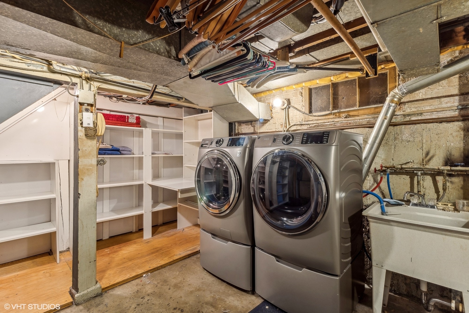 405 North Pine Street Mount Prospect, IL 60056 - Photo 15 of 22 a utility room with dryer and washer