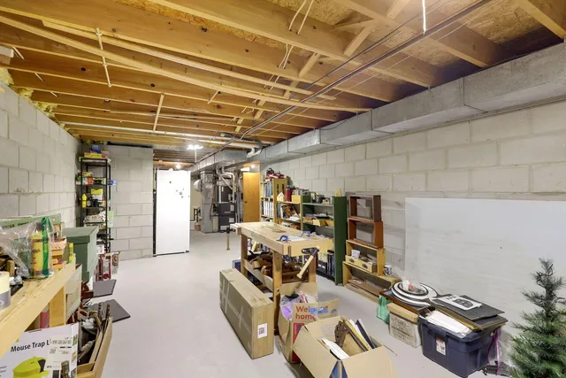 $650,000 | 5245 Oxford Street North, Shoreview, MN 55126