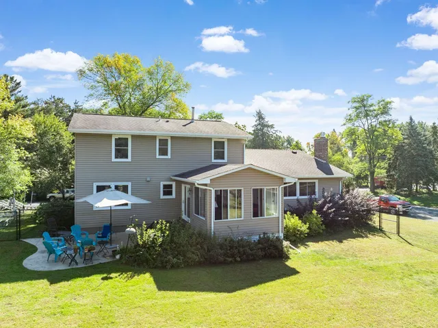 $650,000 | 5245 Oxford Street North, Shoreview, MN 55126