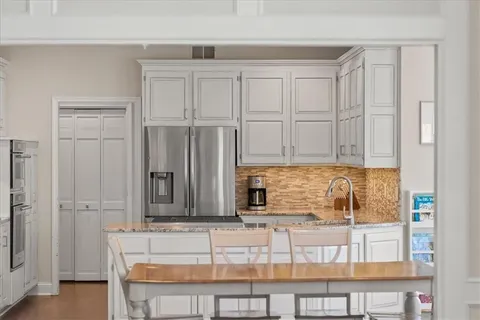 $925,000 | 3405 West 129th Street, Leawood, KS 66209