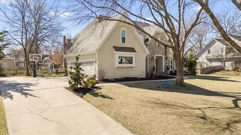 $925,000 | 3405 West 129th Street, Leawood, KS 66209