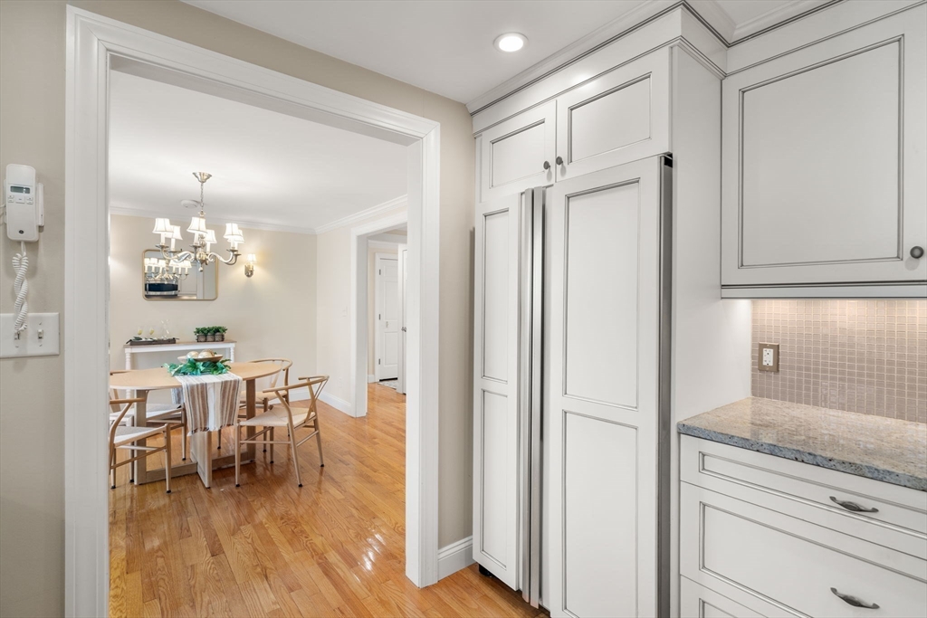 70 Jericho Road, Unit 70 Weston, MA 02493 - Photo 11 of 32