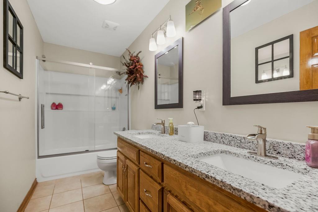 7086 Southwest Crystal Lane Trimble, MO 64492 - Photo 12 of 49