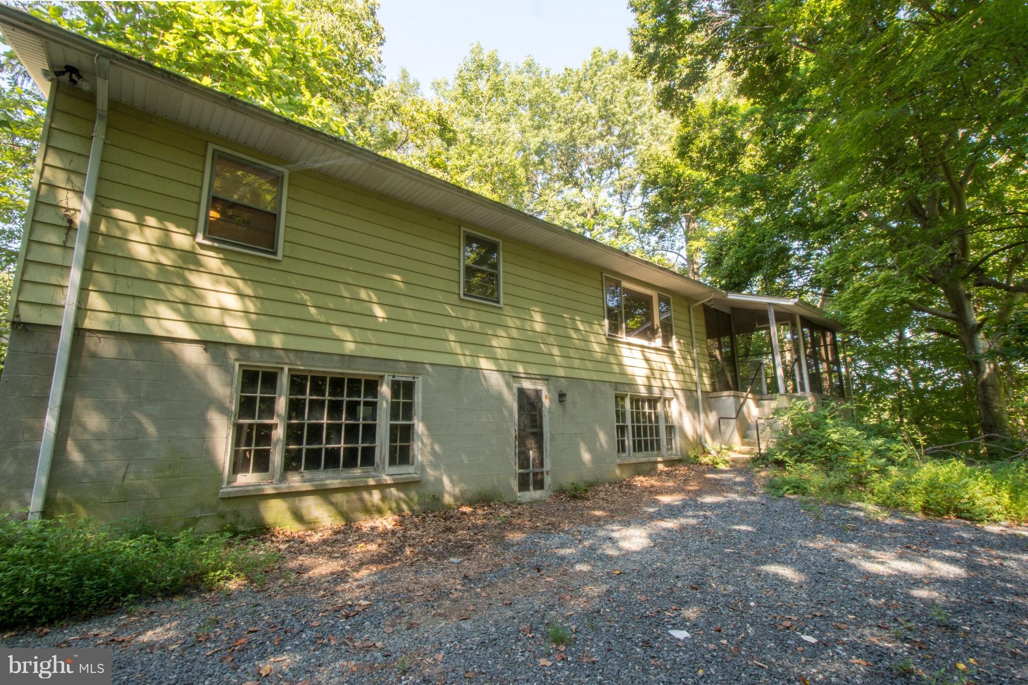 Welcome To 3203 Brezinia Place