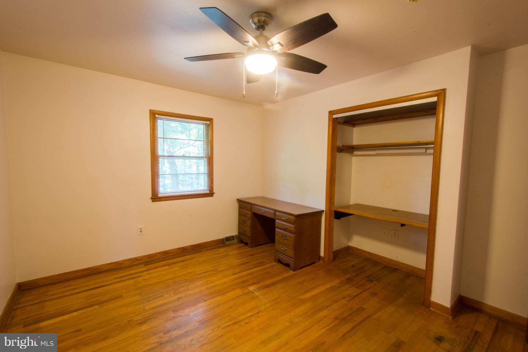 3203 Brezina Place Edgewater, MD 21037 - Photo 15 of 26 Third Bedroom