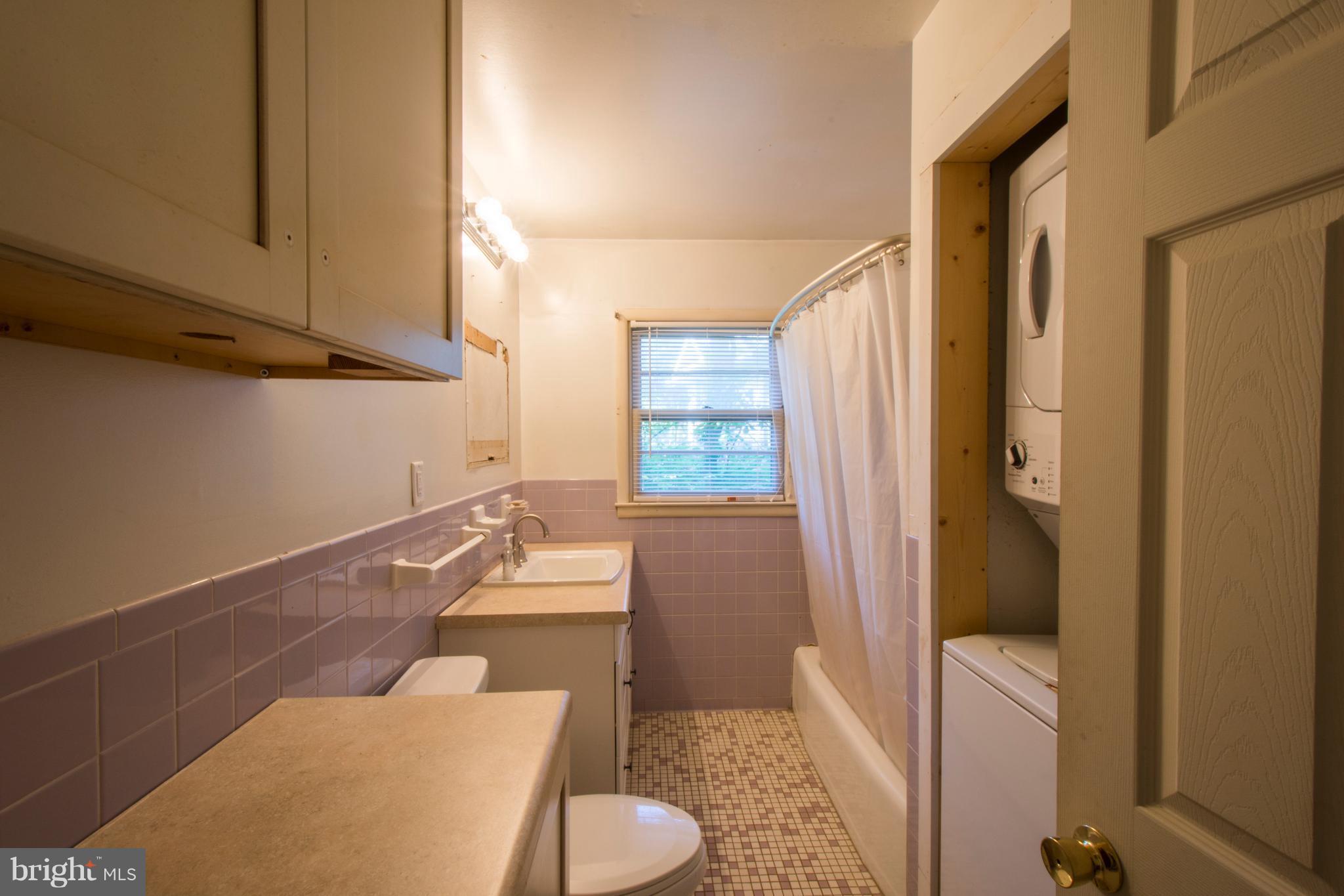 3203 Brezina Place Edgewater, MD 21037 - Photo 9 of 26 Full Bath And Laundry Area On Main Level