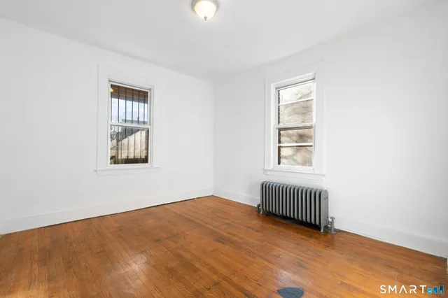 $1,800 | 364 Woodland Street, Hartford, CT 06112